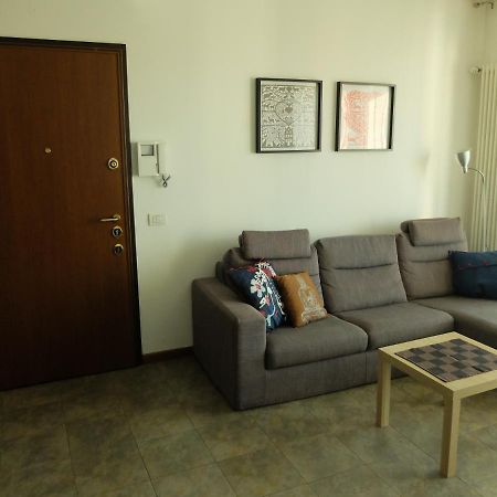 Moderno Trilocale Laura Appartement Dalmine Buitenkant foto