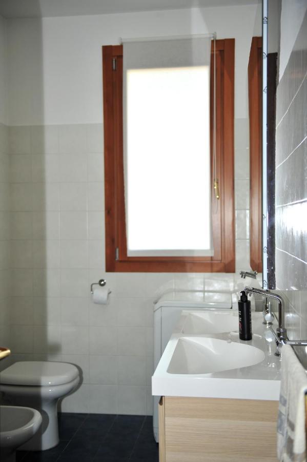 Moderno Trilocale Laura Appartement Dalmine Buitenkant foto
