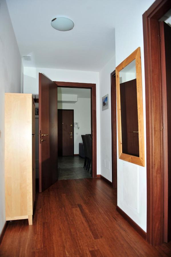 Moderno Trilocale Laura Appartement Dalmine Buitenkant foto